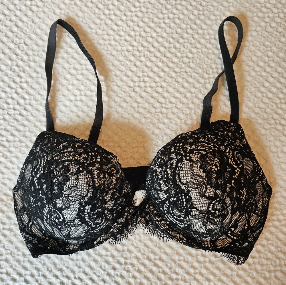 32C Victoria's Secret Bra